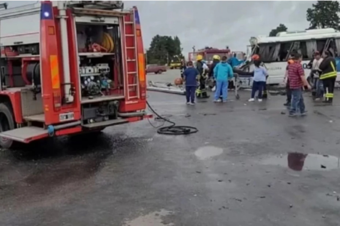  Tragedia en Carmen de Areco: 4 policías de la región murieron en un choque