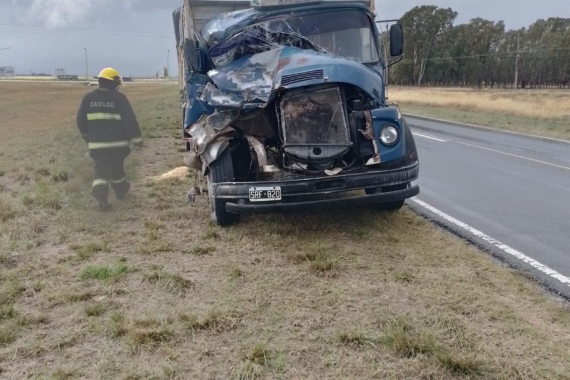 RUTA 51: Accidente vehicular entre dos camiones