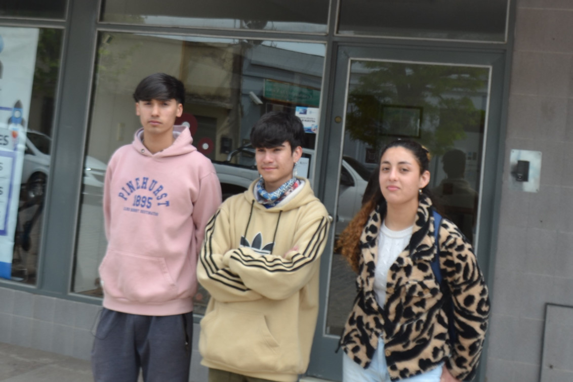  ALUMNOS DE LA ESCUELA SECUNDARIA N° 3 REALIZARON PASANTÍAS EN “MULTIMEDIO PRINGLES”