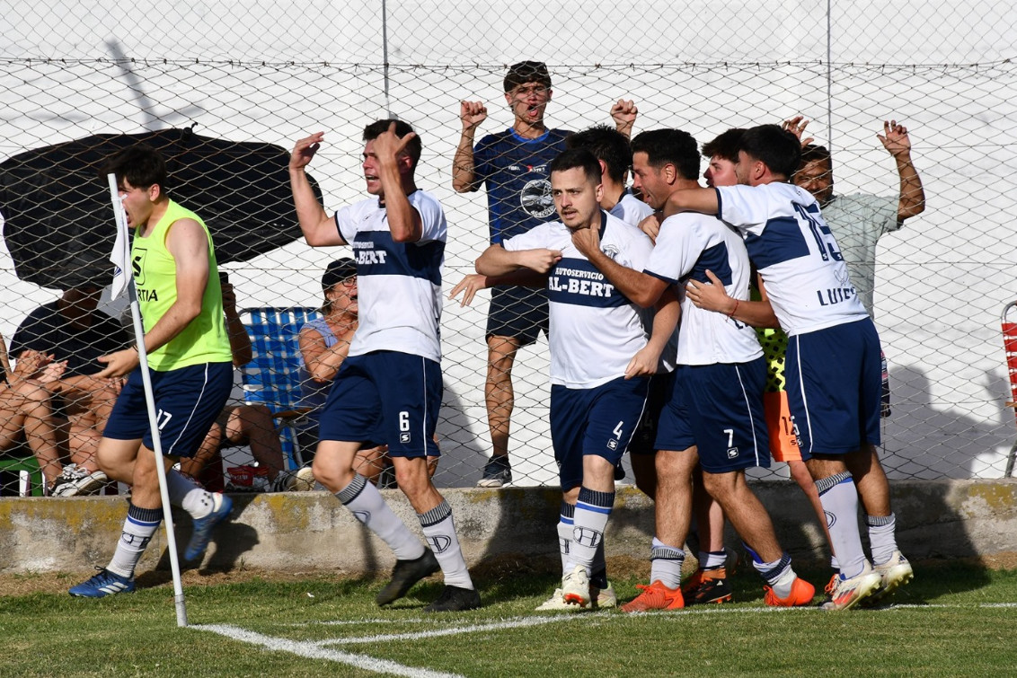 Ganó Almaceneros y hay Finalísima