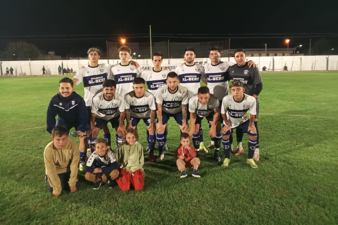 Almaceneros festejó en el adelantado