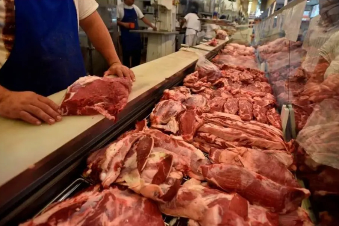 El consumo de carne cayó 17,6% en el primer trimestre del año y fue el peor registro en 30 años   