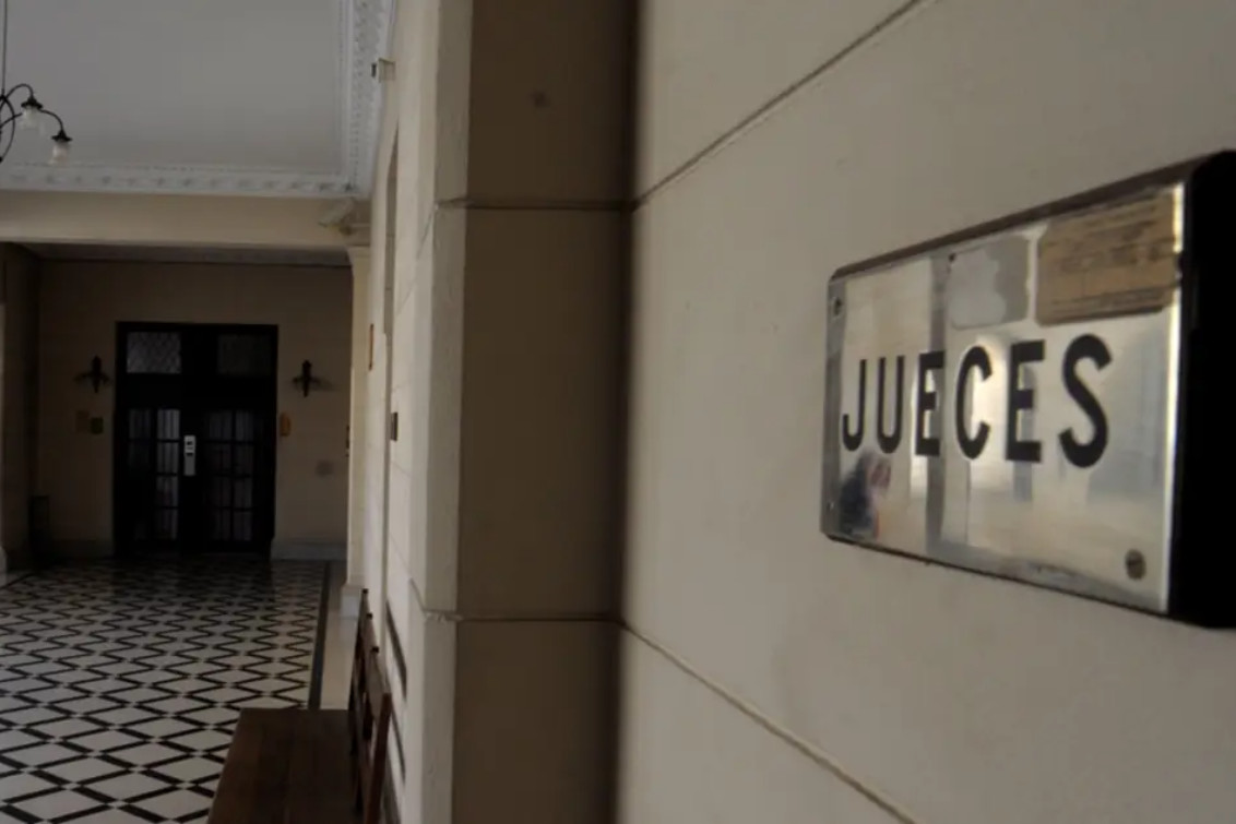 Abuso en Tornquist: comerciante zafó de la cárcel, pero no de una condena