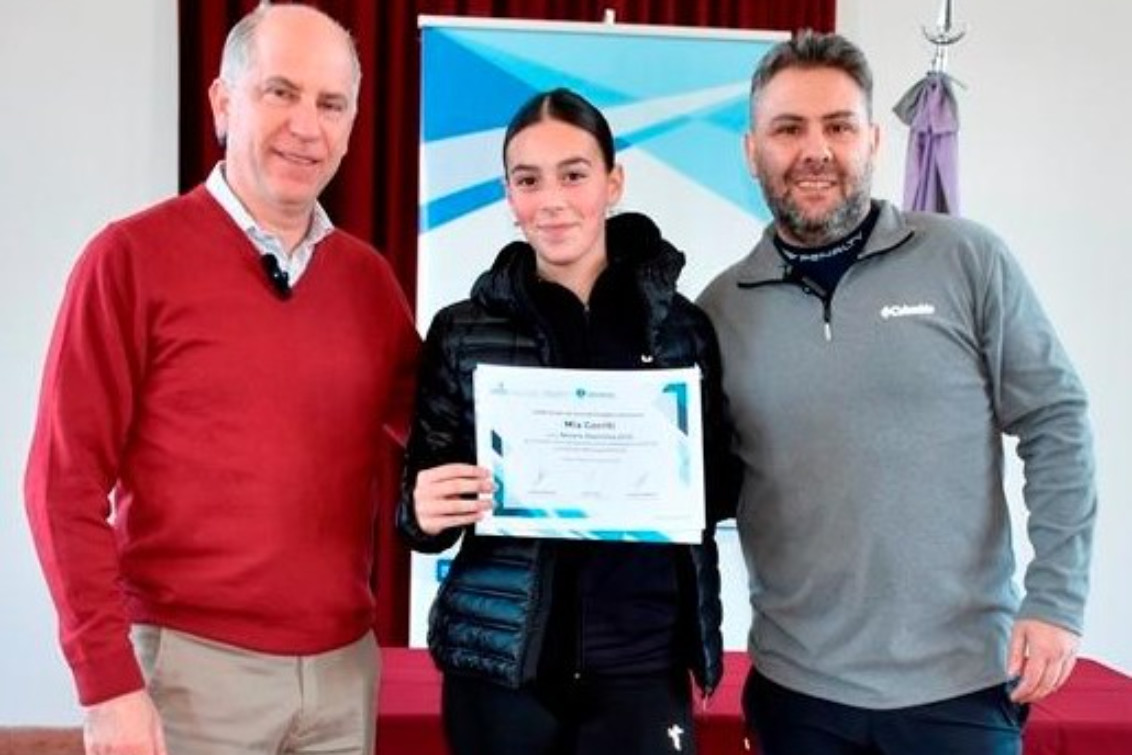 El Municipio entregó becas a seis deportistas locales de alto rendimiento