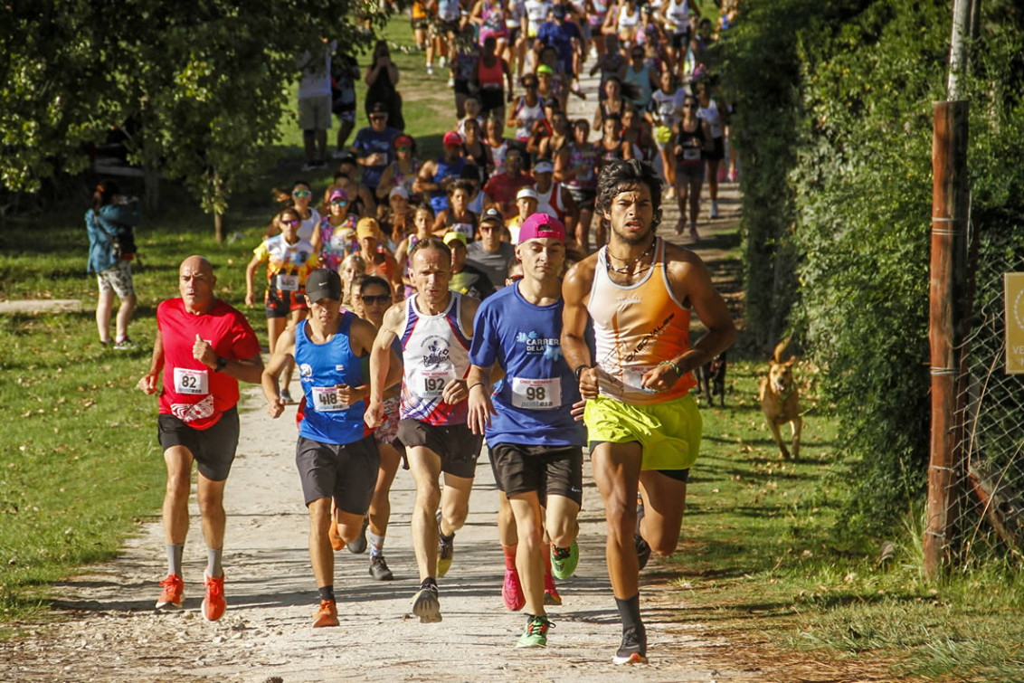 Multitudinaria Carrera de la Mujer