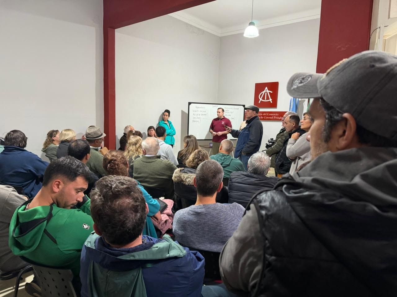  Tras la reunión, avanzan en un canal de comunicación y nuevos proyectos para el sector