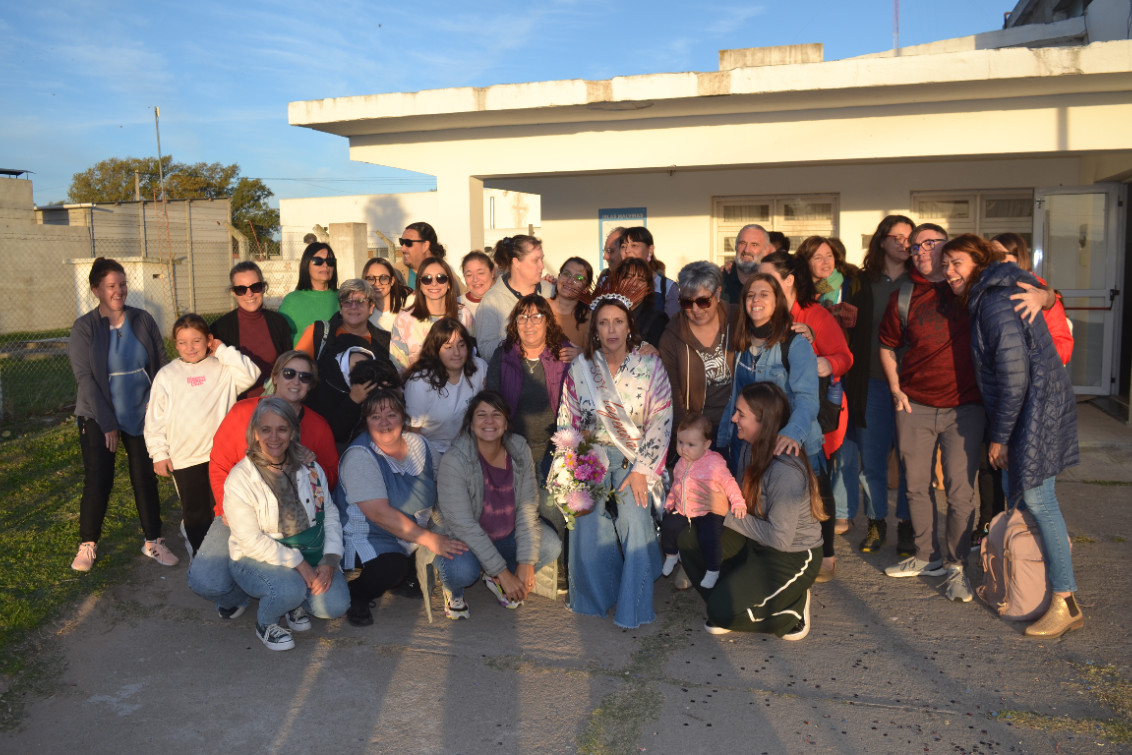   “Me llevo un montón de amigos”: Emotiva despedida a la docente Soledad Arena