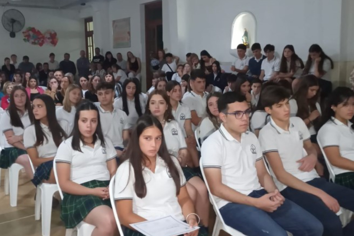  El Colegio Sagrado Corazón despidió a sus egresados