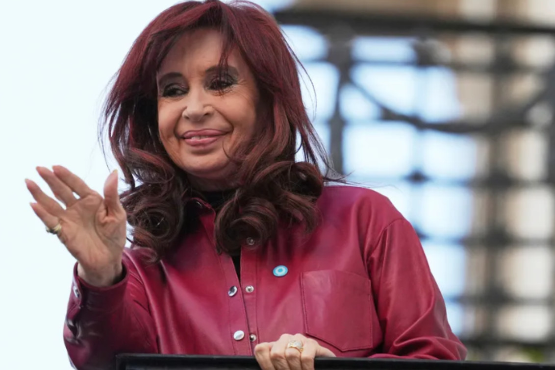 Cristina Kirchner sufrió una apendicitis y la operan en el Otamendi