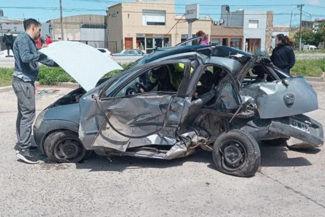 TRES ARROYOS: Choque en Ruta 228 y Domingo Vázquez: un herido al hospital con lesiones graves