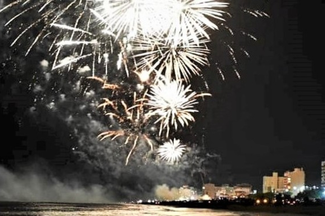 Confirmado: Monte Hermoso recibirá el año nuevo con el show de fuegos artificiales en la playa