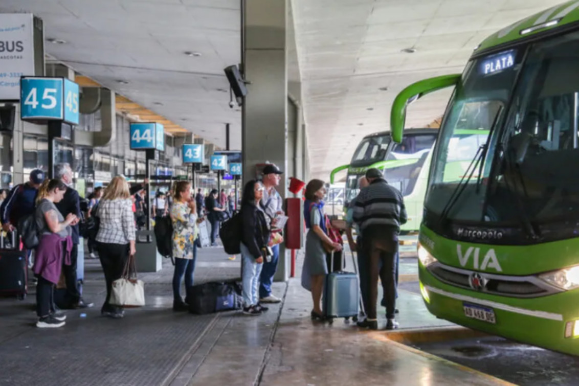 El Gobierno dejará de pagarle a empresas por pasajes gratuitos para personas con discapacidad