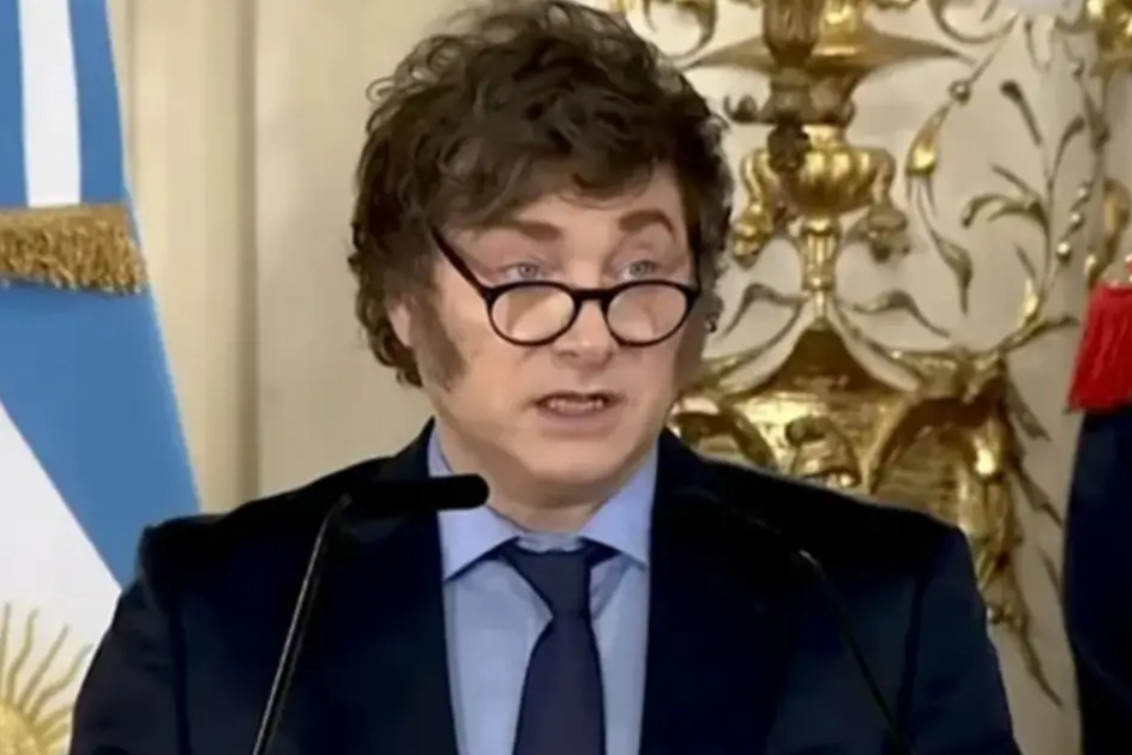 Milei volvió a cargar contra el periodismo: La Argentina está mucho mejor que en 2023