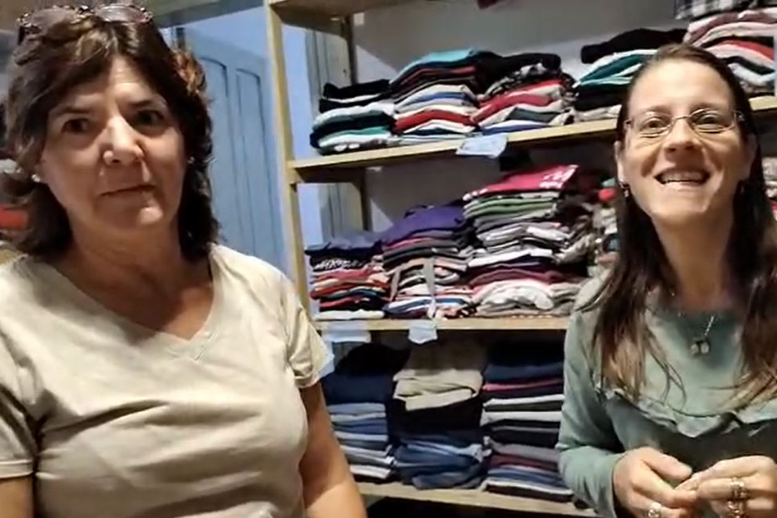  La feria de ropa de Cáritas sigue siendo un sostén clave para familias de Pringles