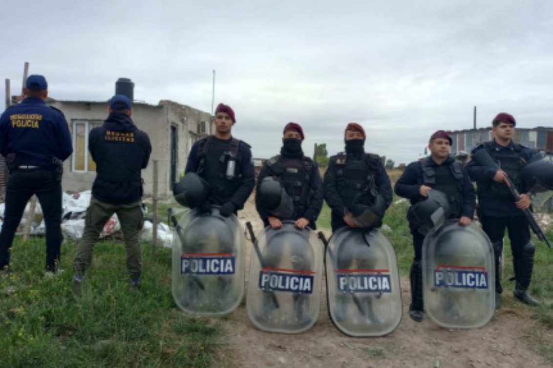 Operativo en Tres Arroyos: secuestran cocaína, marihuana y teléfonos celulares