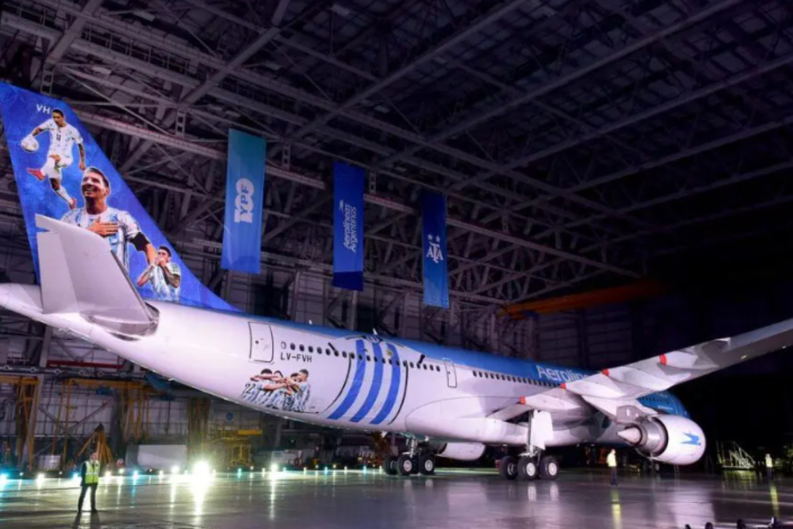  Se viene el mundial de futbol: Aerolíneas Argentinas anunció vuelos especiales para el evento