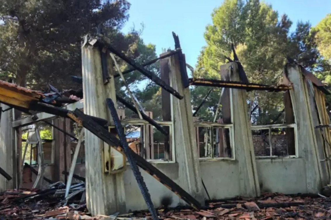  Pehuen Co: Se incendió la Capilla Sagrada Familia   