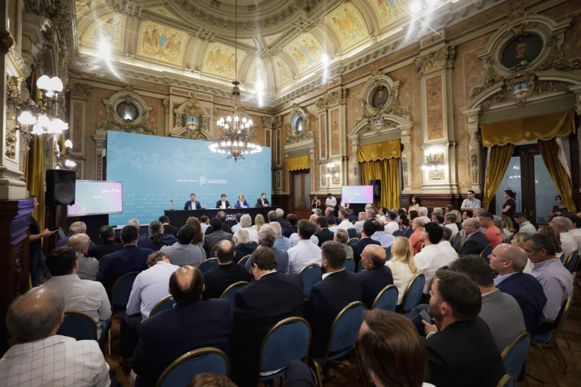 Kicillof encendió alarmas ante intendentes por la situación fiscal de la provincia