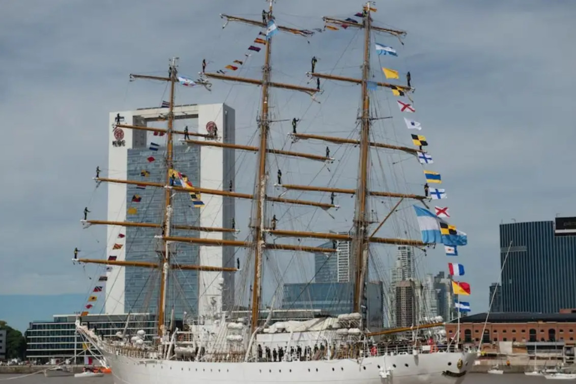 La Fragata Libertad inició su 54° viaje de instrucción: volverá al país el 19 de septiembre