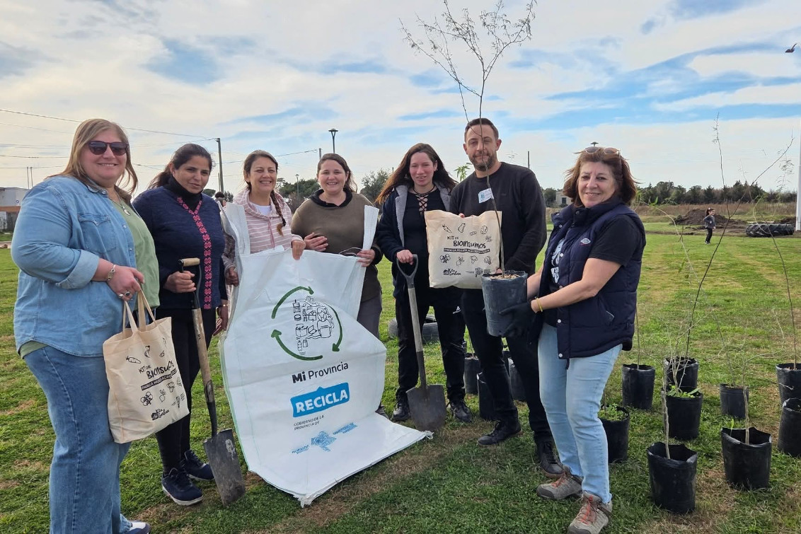 La Cámpora Pringles realizó una jornada solidaria en Plaza Soñadores