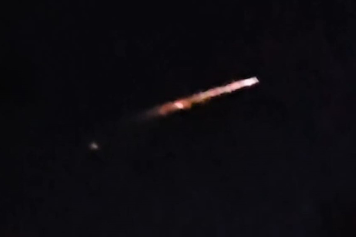 Un impresionante fenómeno luminoso surcó el cielo del sudoeste bonaerense