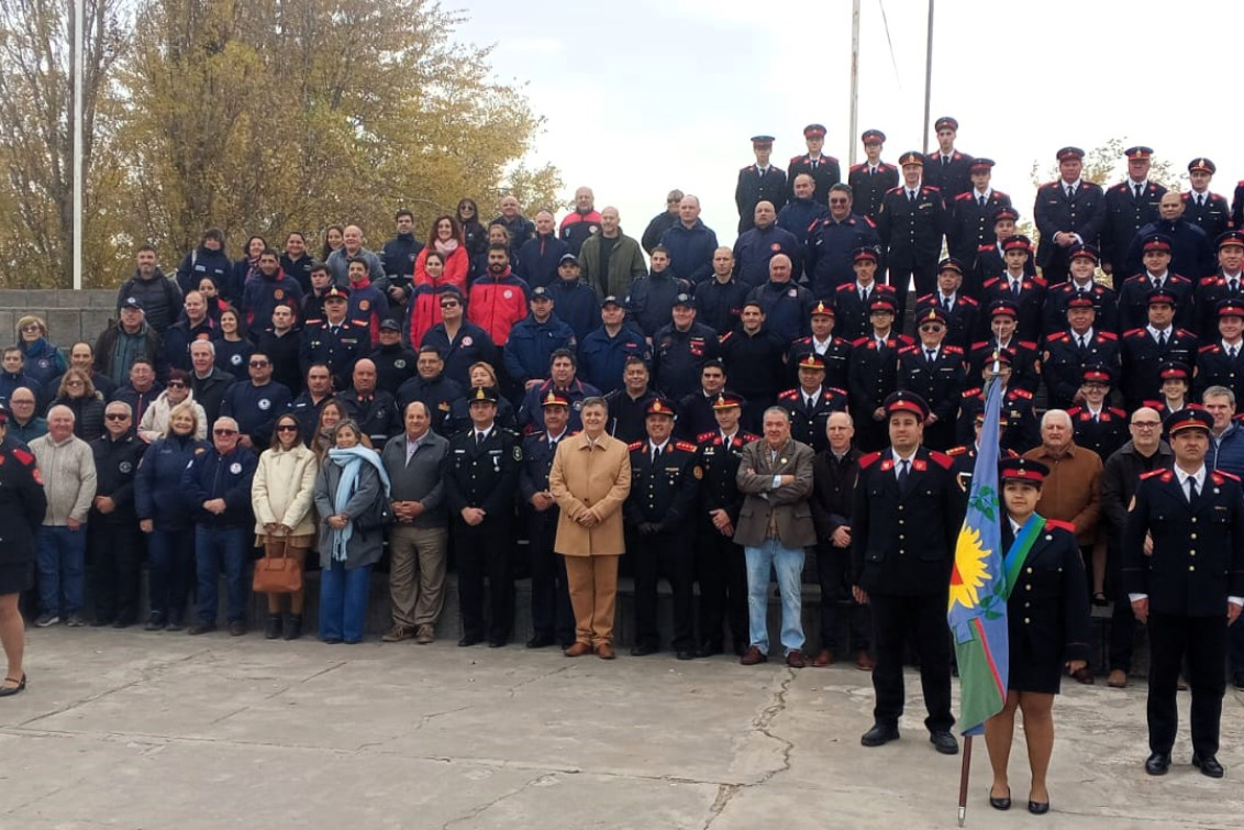 Pringles fue sede de un emotivo encuentro provincial de Bomberos Voluntarios
