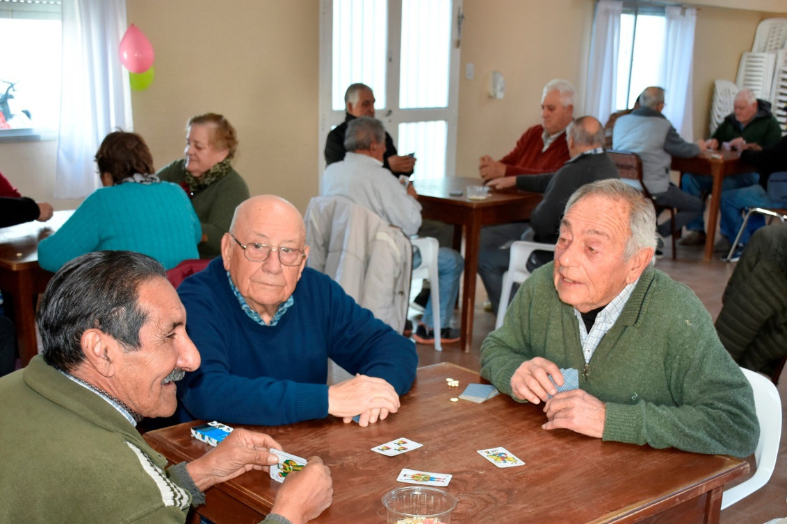   Se completaron las competencias locales de Escoba de 15, Lotería y Truco