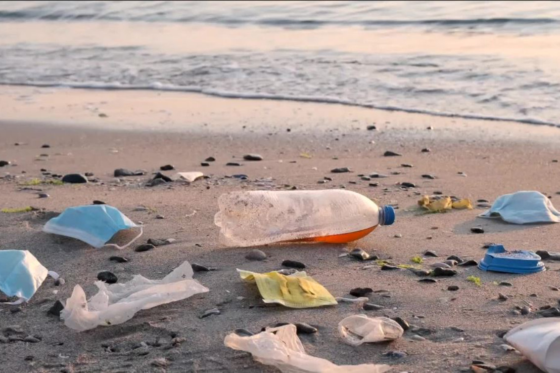 La contaminación no se toma vacaciones en la Costa bonaerense: un problema ambiental persistente