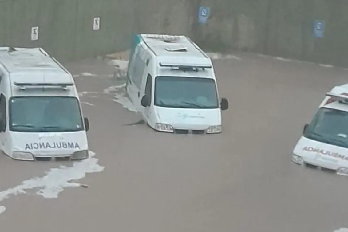 Más de 200 mm: Bahía Blanca en alerta rojo por tormentas