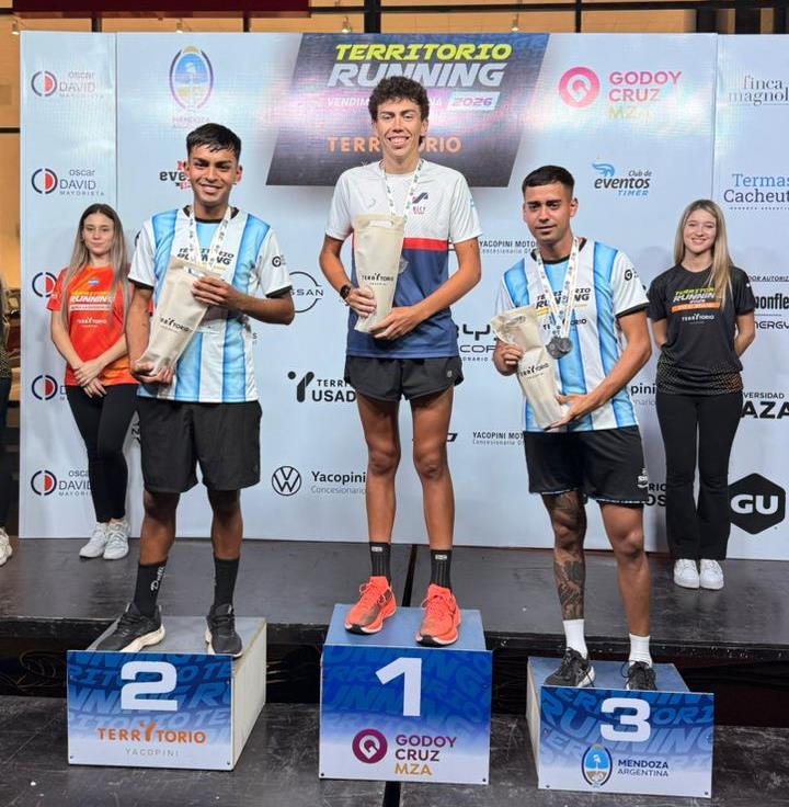Juan Gabriel Kolep brilló en la Territorio Running Vendimia Nocturna de Mendoza