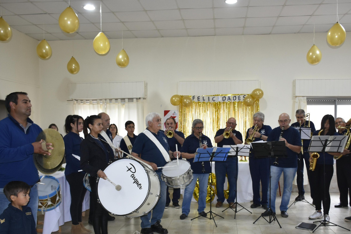 El Hogar El Remanso, celebró sus 80 años con un emotivo festejo