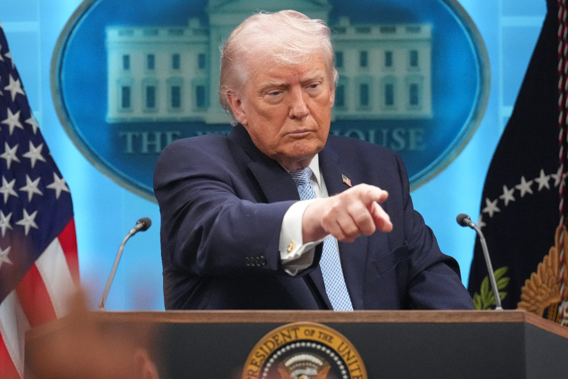 Tensión en el estrecho de Ormuz: Trump acusó a Irán de incumplir el acuerdo por el petróleo