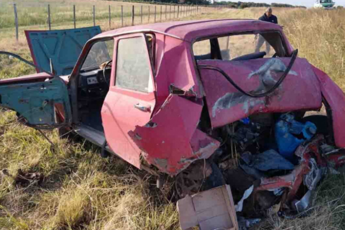  Ruta 3: un auto fue impactado desde atrás por un camión y despistó