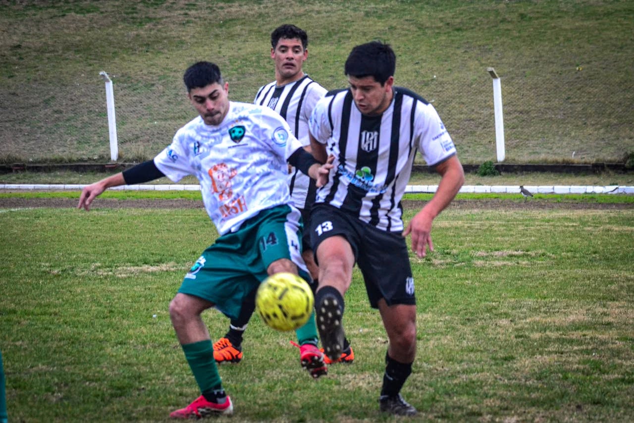 LA LUCHA POR ENTRAR A LA FASE FINAL