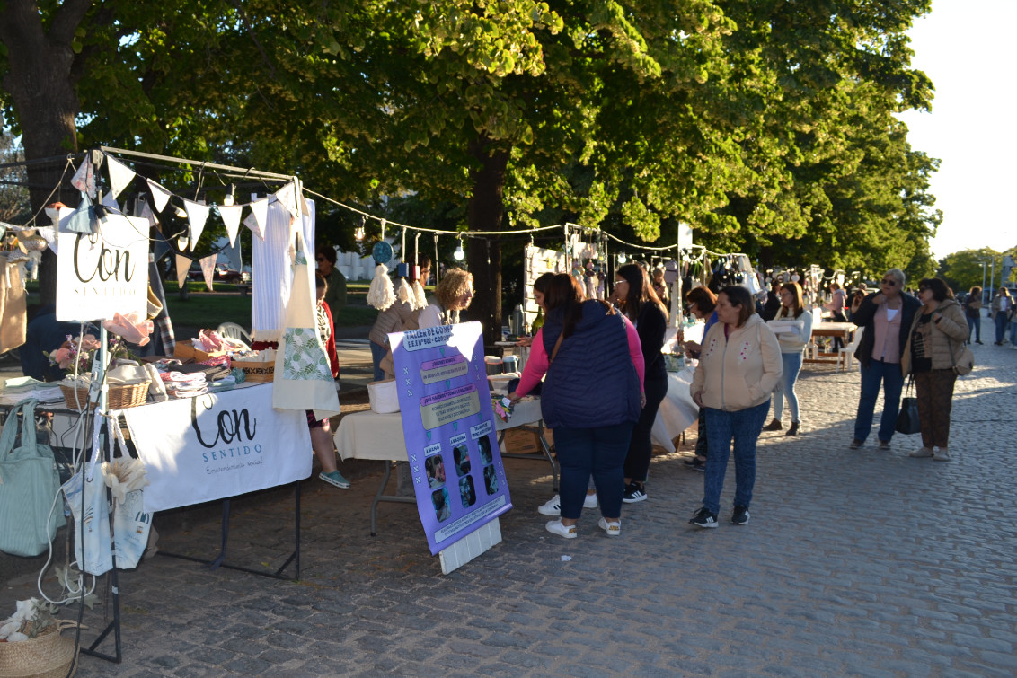 Éxito de la Feria de Diseño en Coronel Pringles