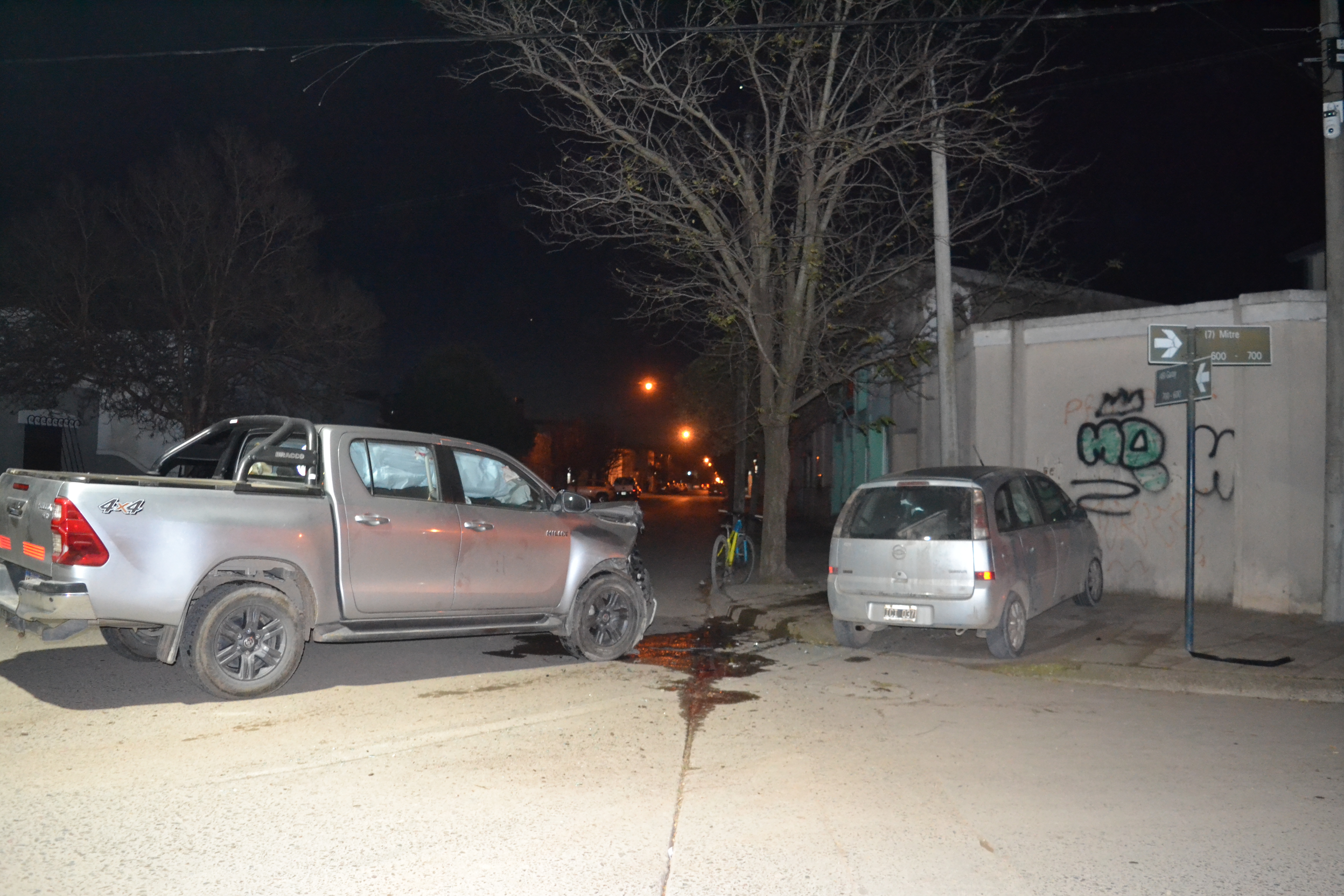 Violento choque en Garay y Mitre: un adolescente resultó herido y debió ser hospitalizado